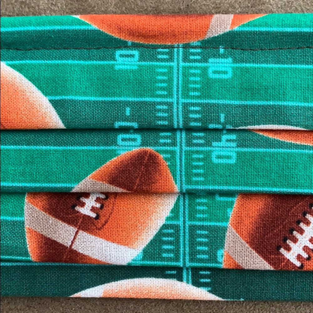 Men’s football face mask